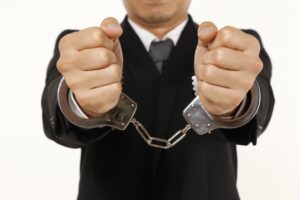 窃盗罪で捕まったとき、初犯の場合は？罪の重さは？不起訴を勝ち取るためには？